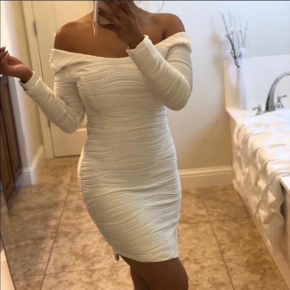 Last one! Sexy White Dress - Picture 2 of 5